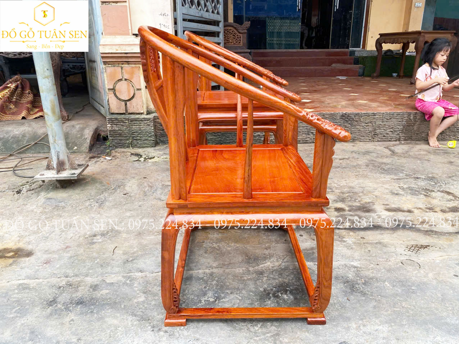 Công dụng của bàn ghế minh đế gỗ hương